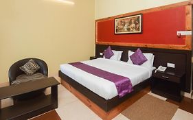 Hotel Varuna Varanasi